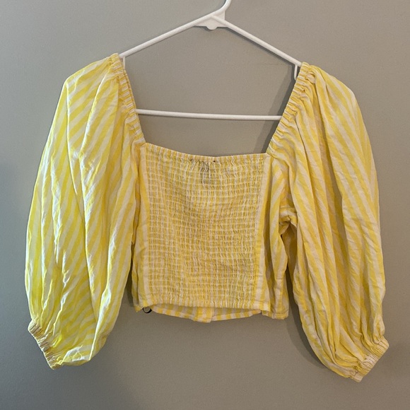 Top - Picture 2 of 2